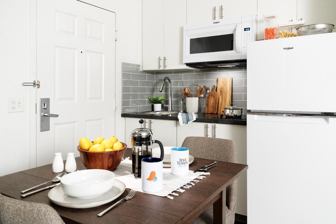 Intown Suites Extended Stay Houston Tx - Hobby Airport Buitenkant foto