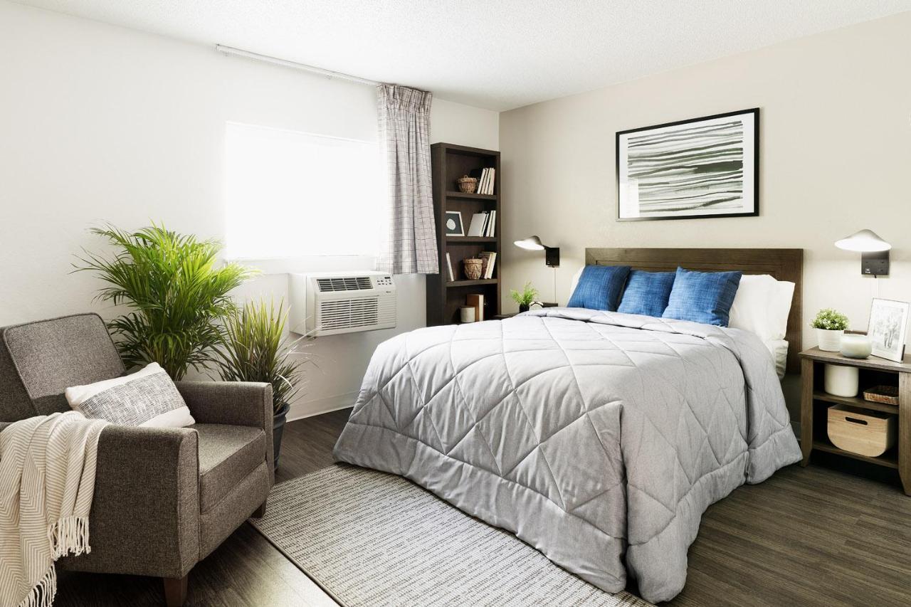 Intown Suites Extended Stay Houston Tx - Hobby Airport Buitenkant foto