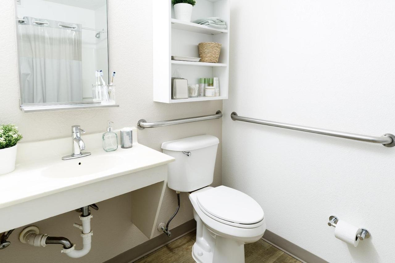 Intown Suites Extended Stay Houston Tx - Hobby Airport Buitenkant foto