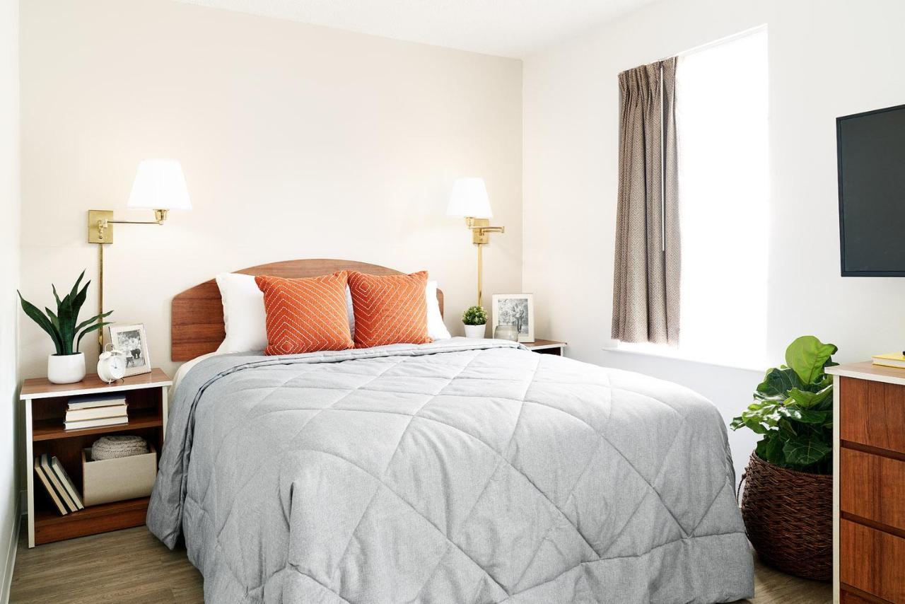 Intown Suites Extended Stay Houston Tx - Hobby Airport Buitenkant foto