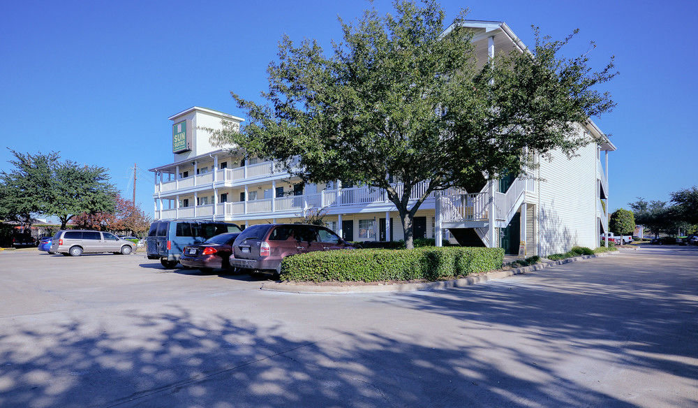 Intown Suites Extended Stay Houston Tx - Hobby Airport Buitenkant foto