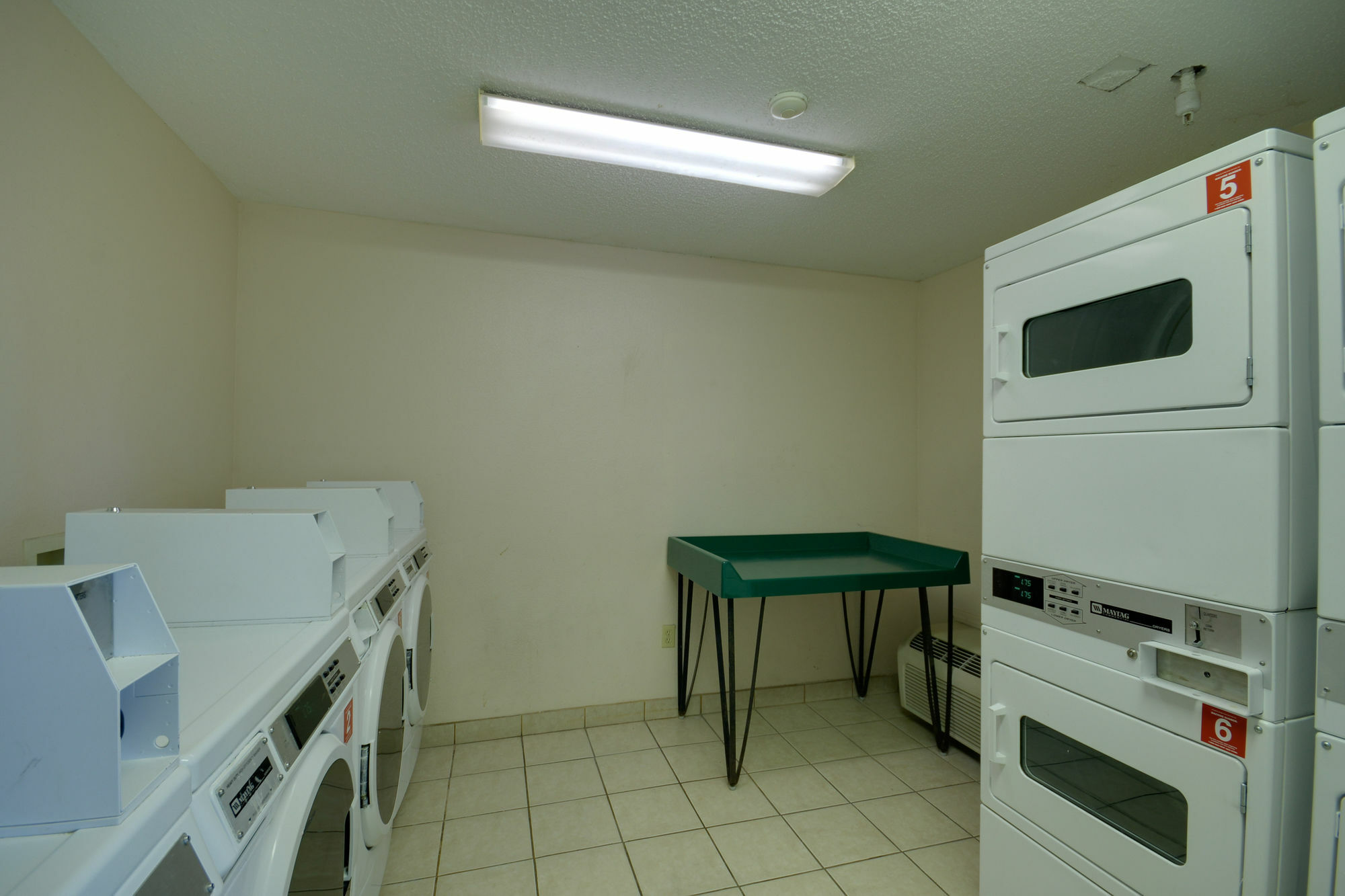 Intown Suites Extended Stay Houston Tx - Hobby Airport Buitenkant foto